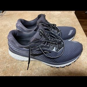 Brooks Ghost 12